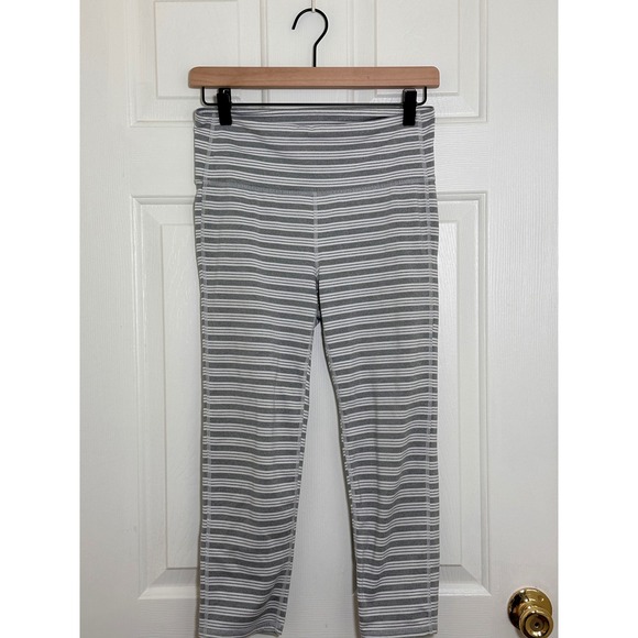 Athleta Pants - Athleta Grey White Striped High Rise Cropped Leggings Yoga Size M